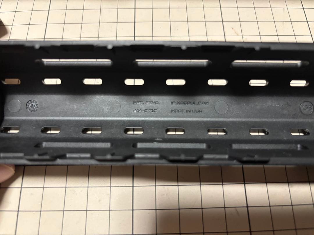 MAGPUL MOE SL ハンドガード　blk カービンレングス　実物　未使用
