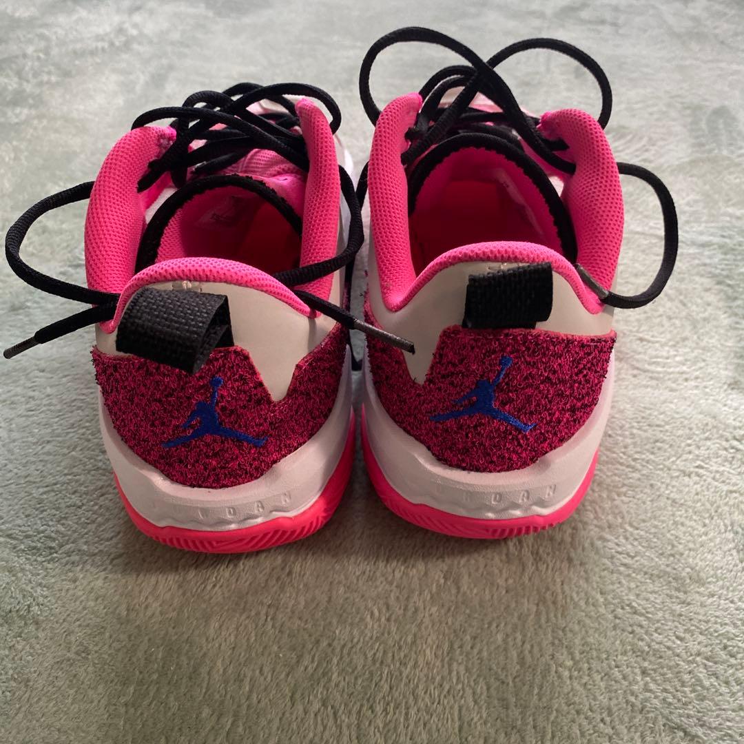 Jordan バスケットボールシューズ ピンク/ホワイト
