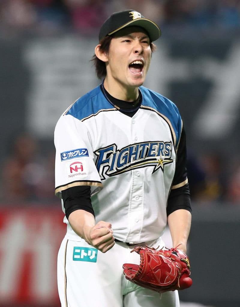 北海道日本ハムファイターズ・高梨裕稔投手（現東京ヤクルト）実使用フリース