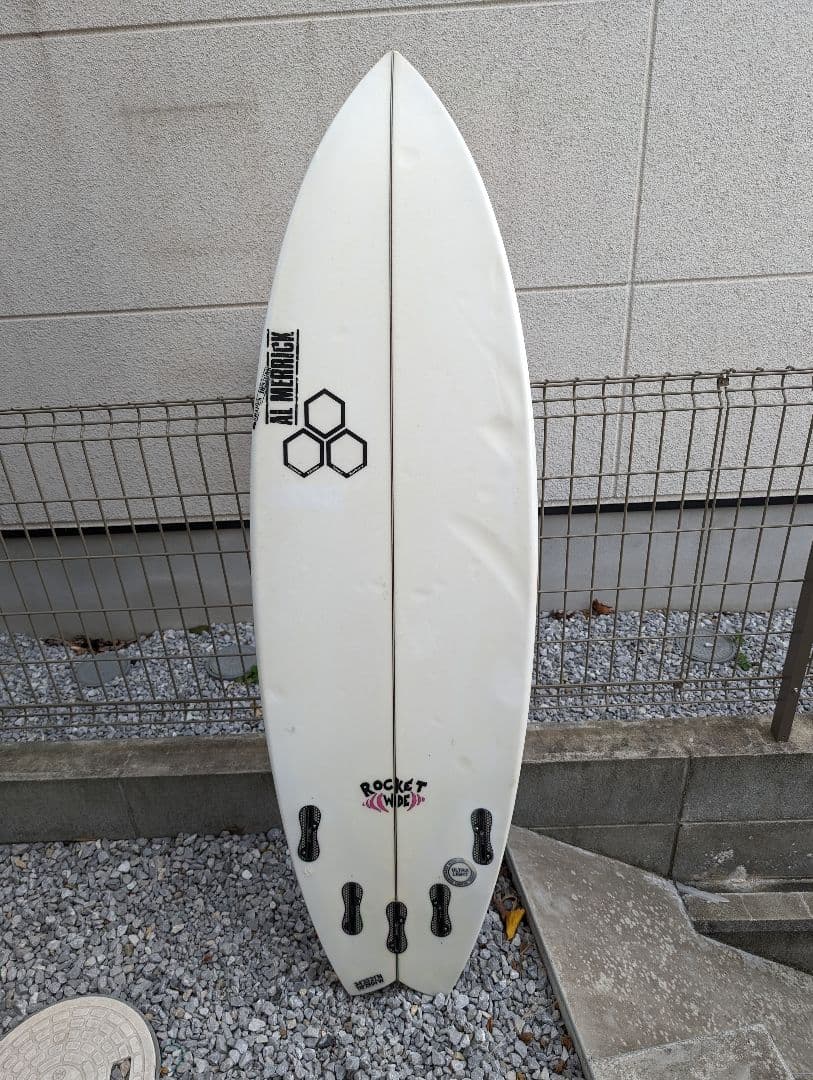 【値下げ】アルメリック　サーフボード　ロケットワイド　5.5