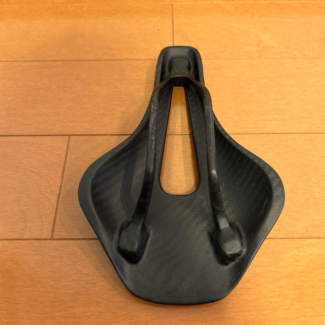 TNI 3D printing カーボンサドル