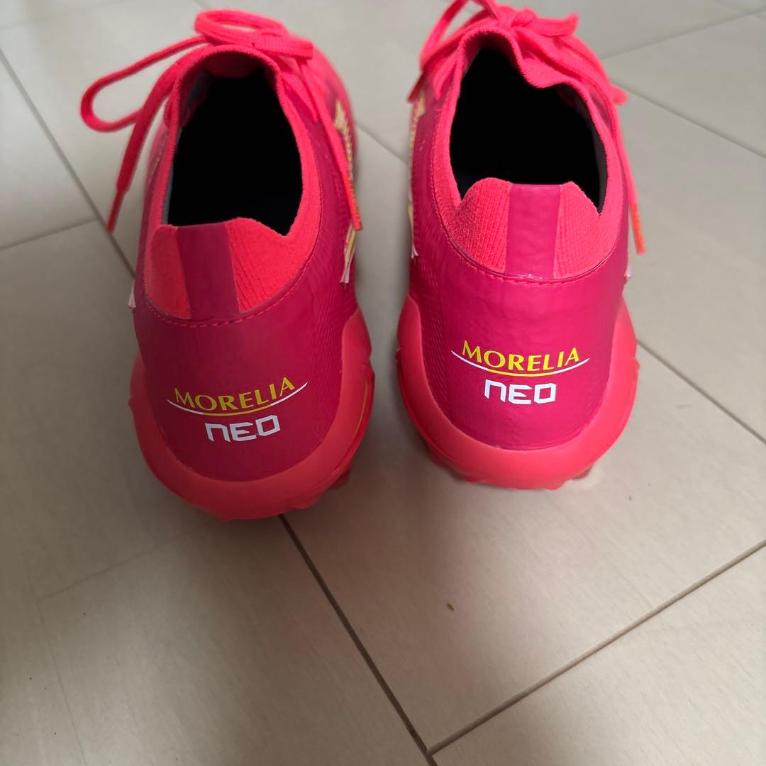 Mizuno Morelia NEO サッカーシューズ ピンク
