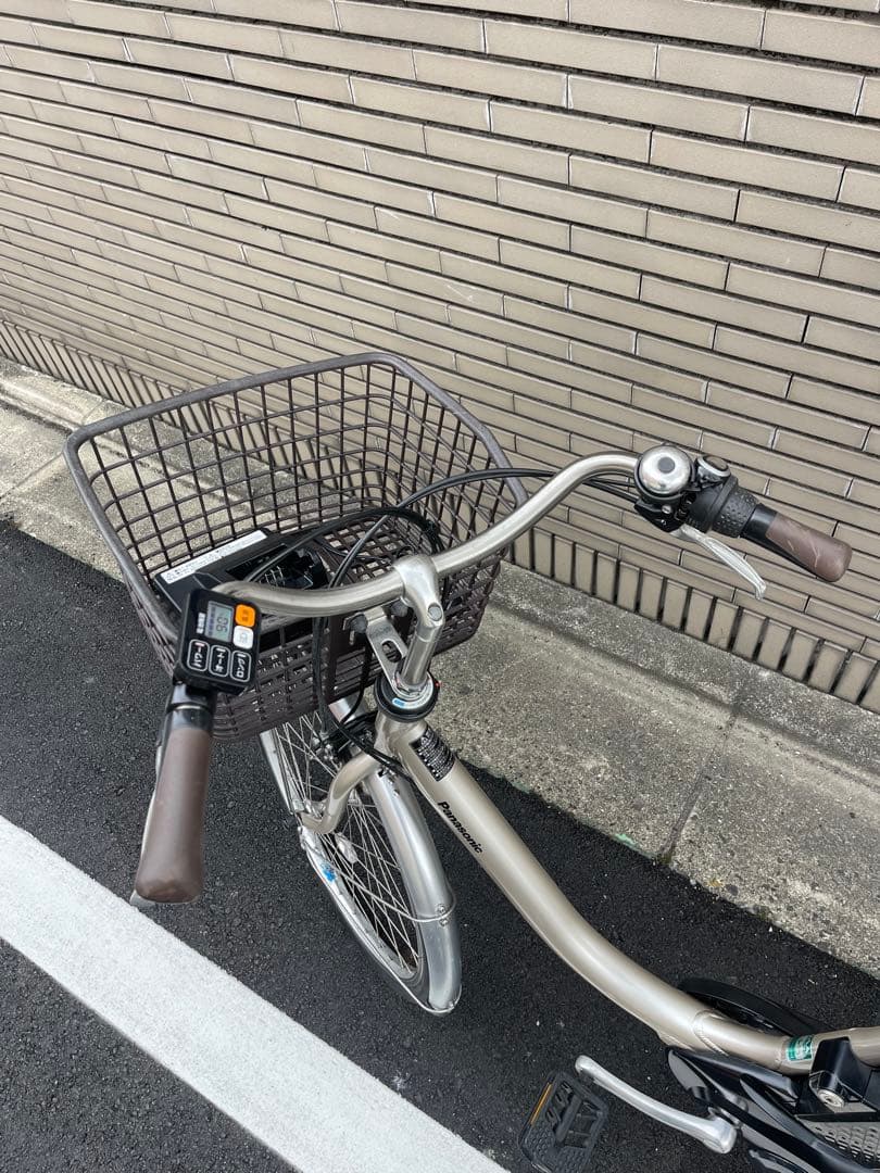 電動アシスト自転車 ベージュ 前バスケット付き