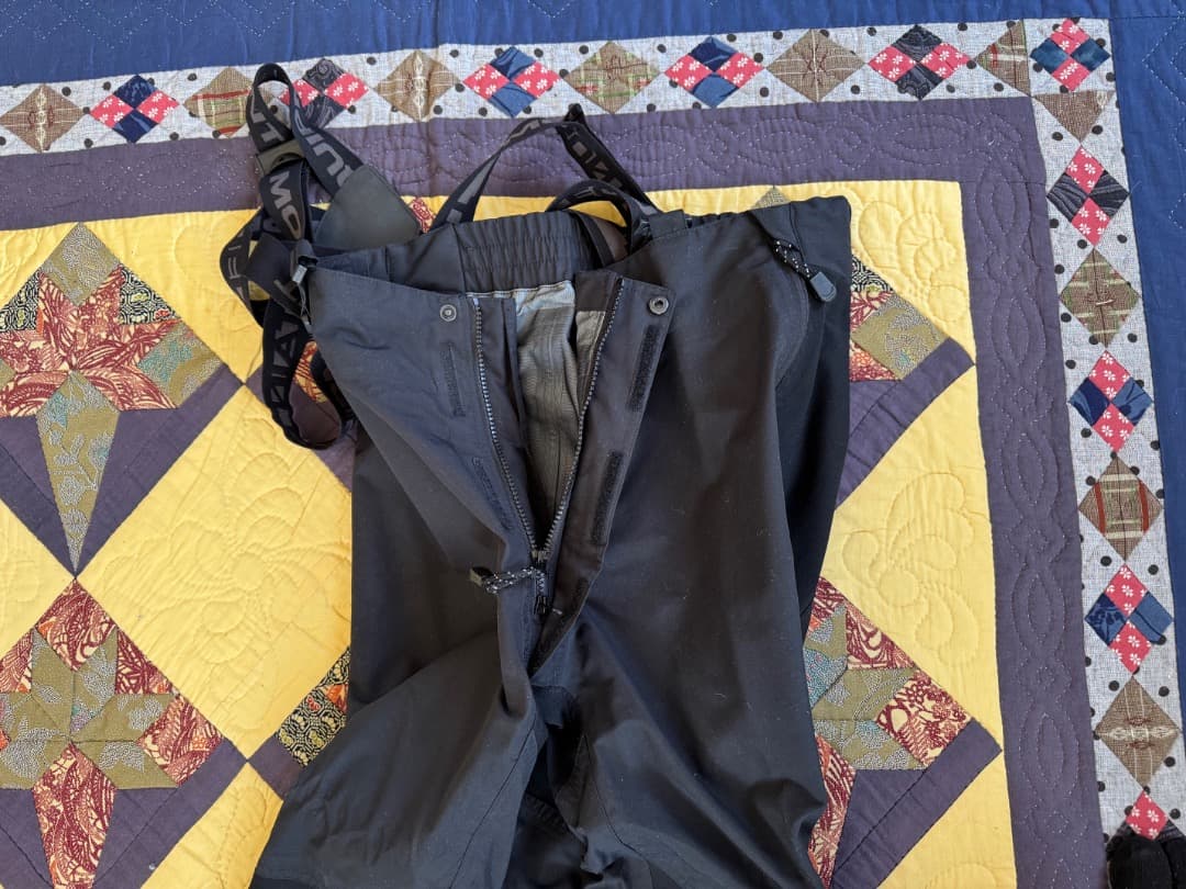 MOUNTAIN EQUIPMENT ビブパンツ（雪山可）Sサイズ ブラック