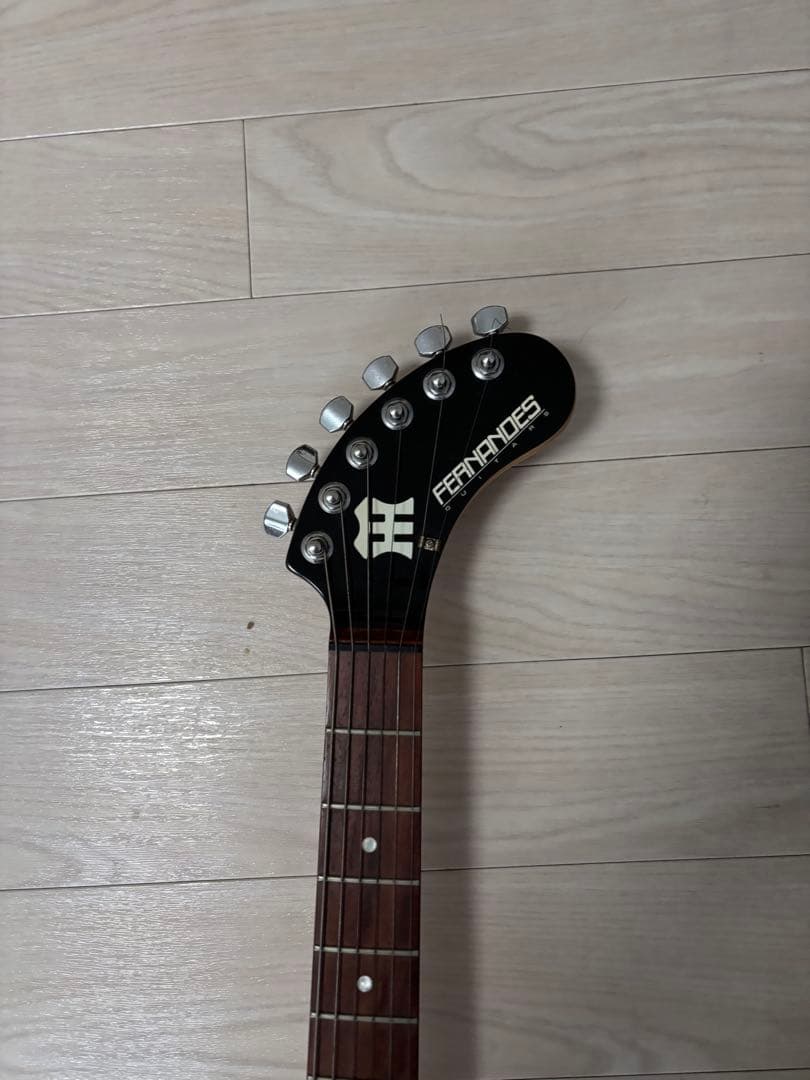 FERNANDES ZO-３　阪神タイガースカラー