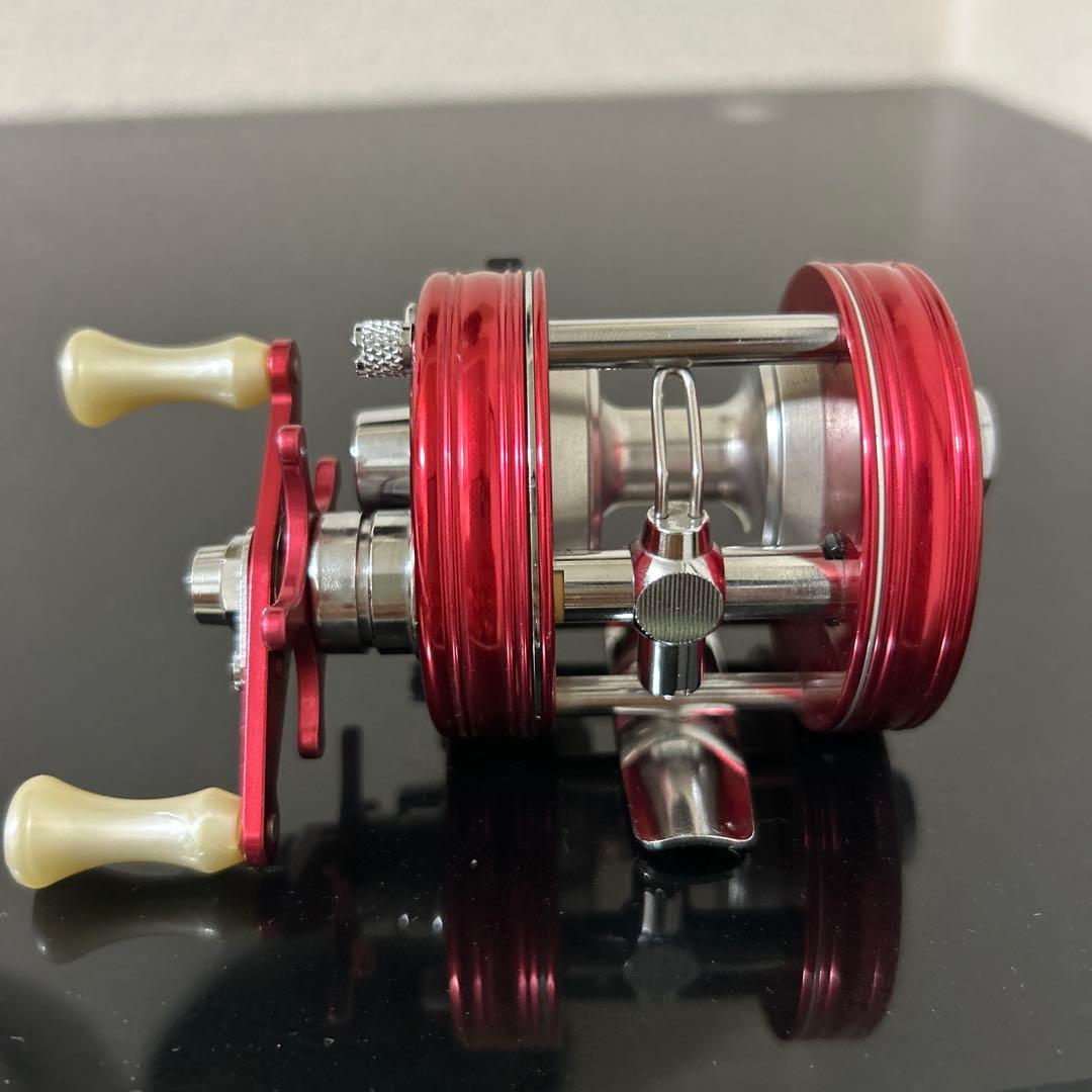 ABU Ambassadeur 1500C Nostalgia レッド