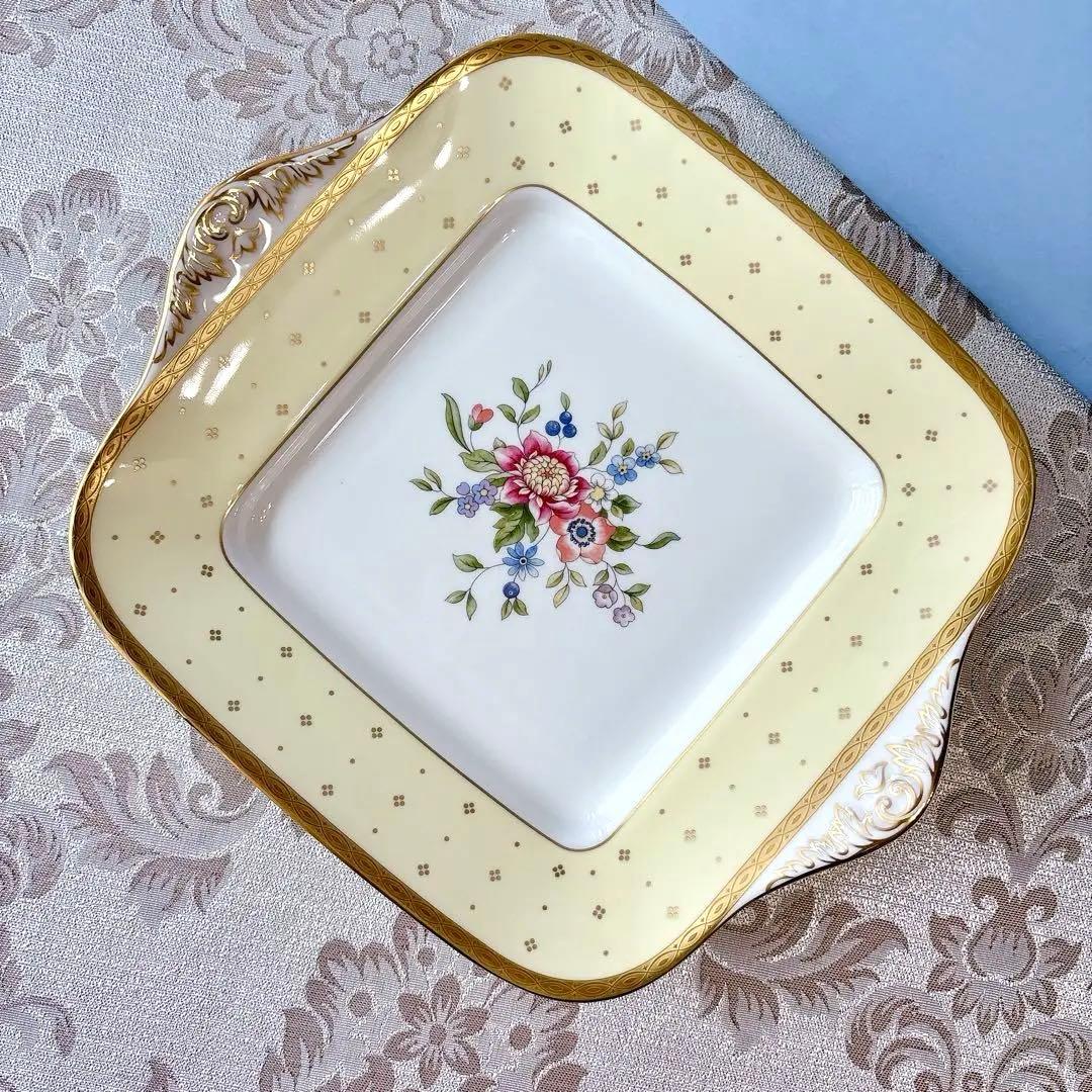 未使用❤️箱入り❤️ウェッジウッド❤️グレース❤️B&B プレート　サンドイッチプレート