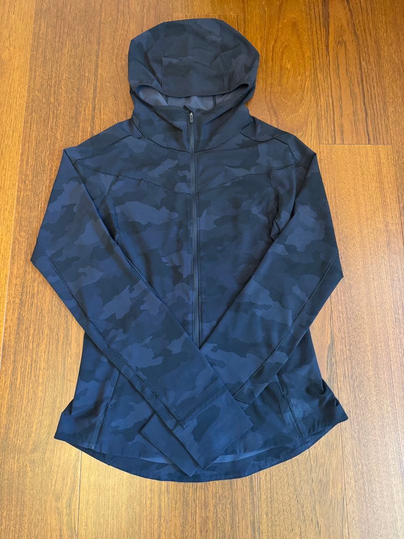 ルルレモン　Mist Over Windbreaker ウインドブレーカー