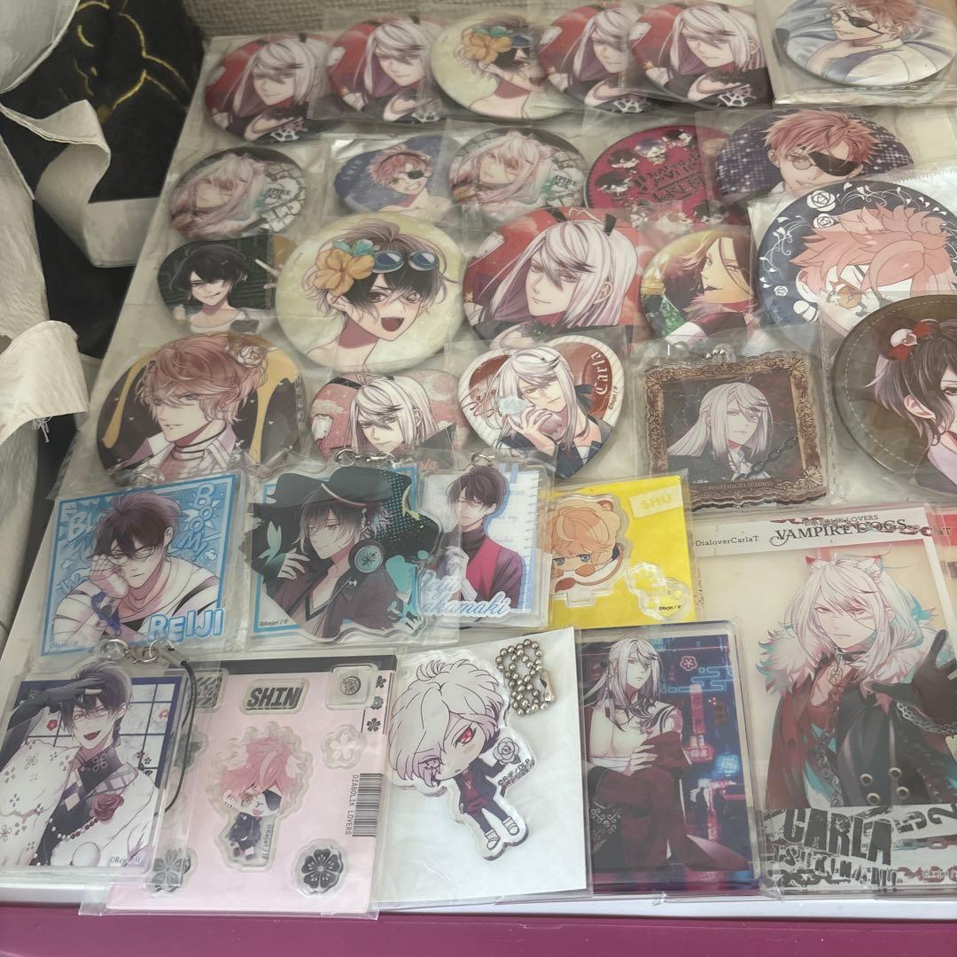 DIABOLIKLOVERS缶バッジなど多数セット売り新品未使用未開封です！