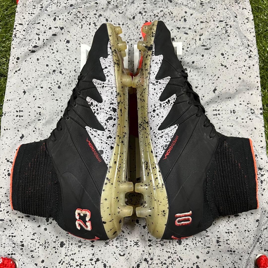 NIKE Hypervenom Phantom Ⅱ NJR FG 25cm