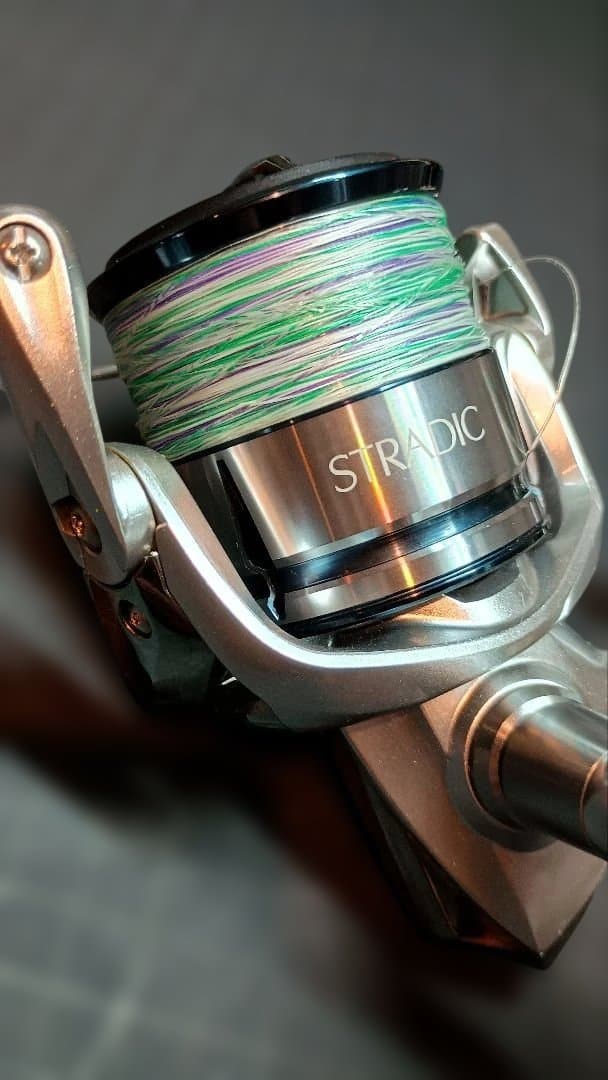 SHIMANO STRADIC 4000MHG スピニングリール