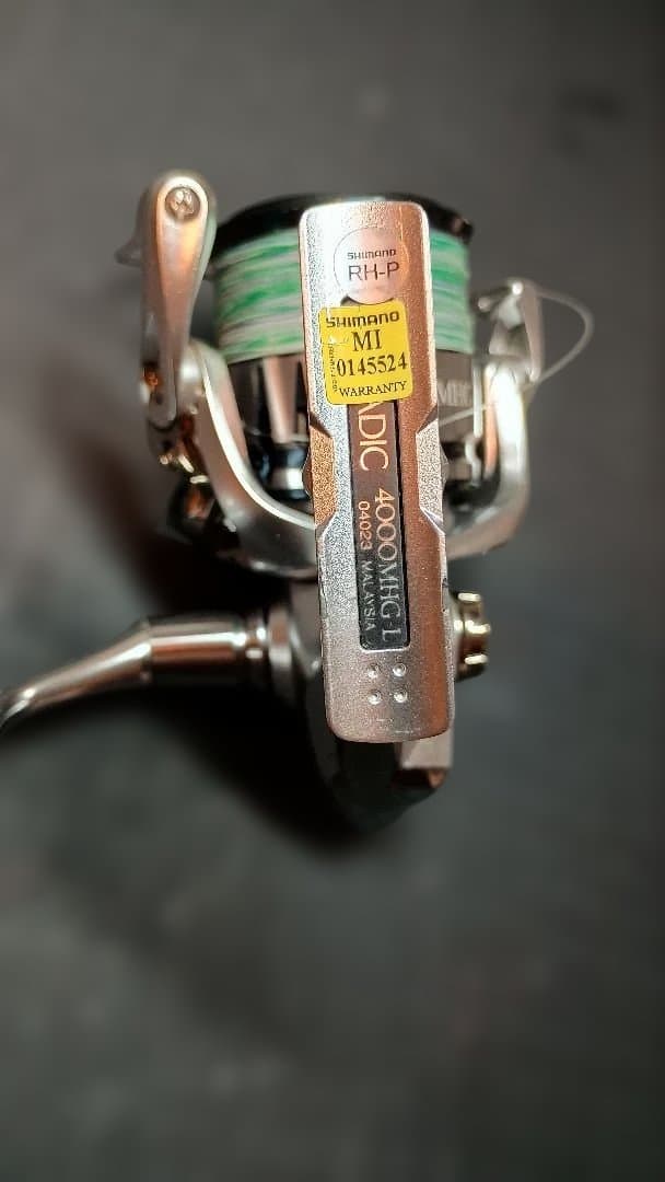 SHIMANO STRADIC 4000MHG スピニングリール