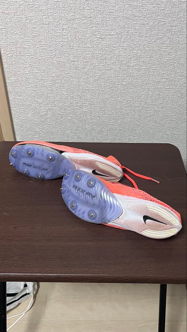 ナイキ メッシュスパイクシューズ オレンジ