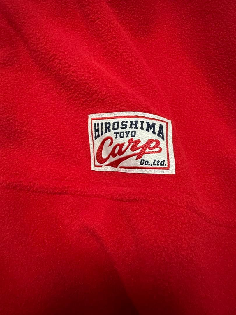 カープ　フリースプルオーバー　公式グッズ