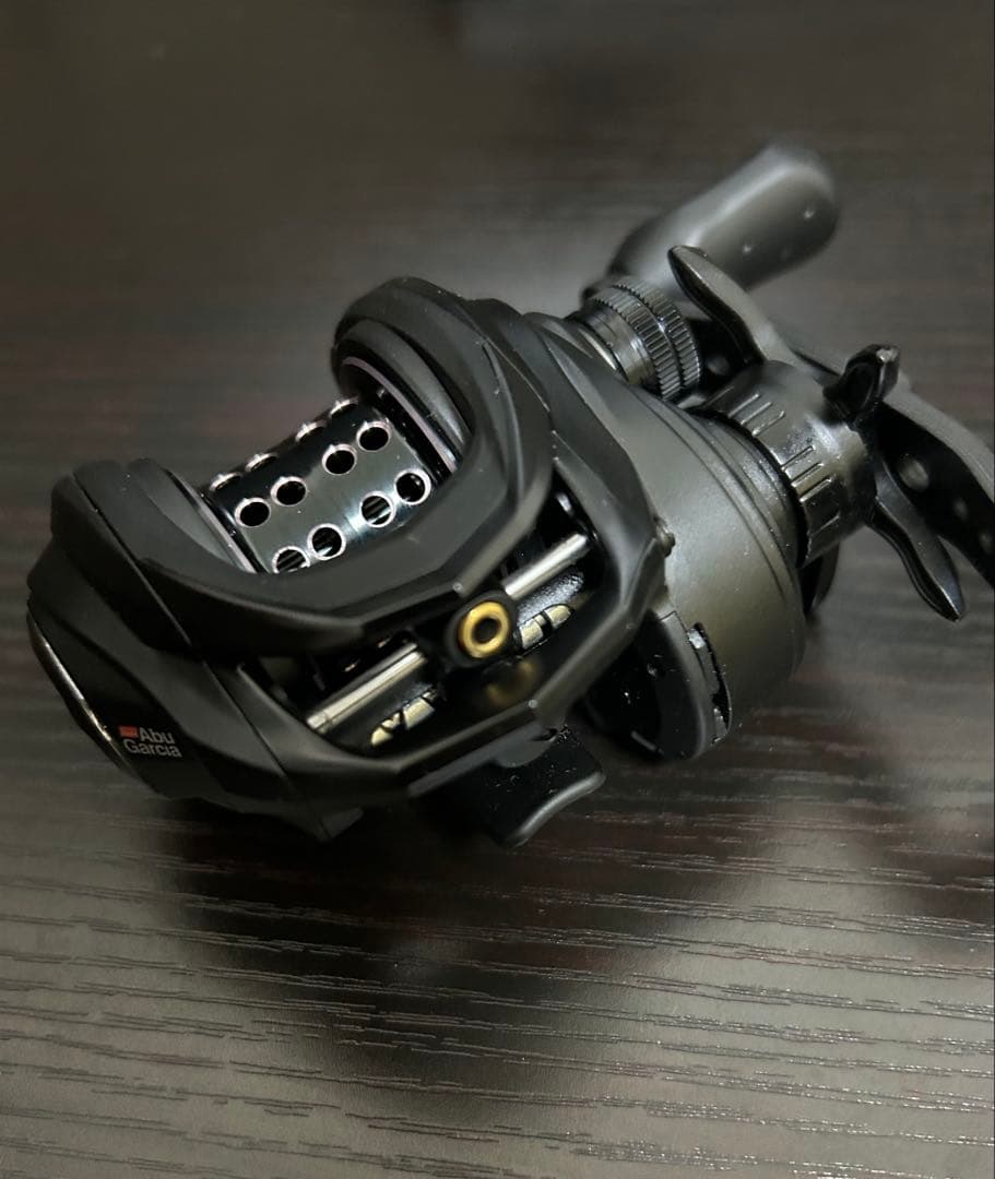 【超美品】Abu Garcia ROXANI BF8-L ベイトリール左ハンドル