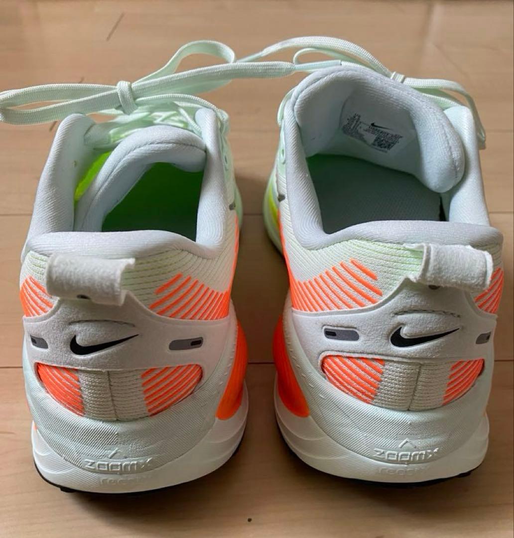 NIKEボメロ18