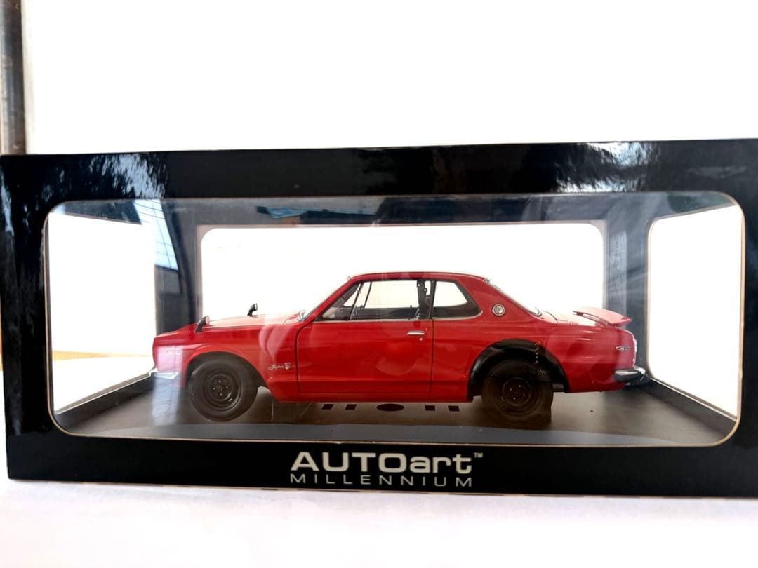 ミニカー 18/1 Nissan Skyline 2000GT-R (KPGC10)
