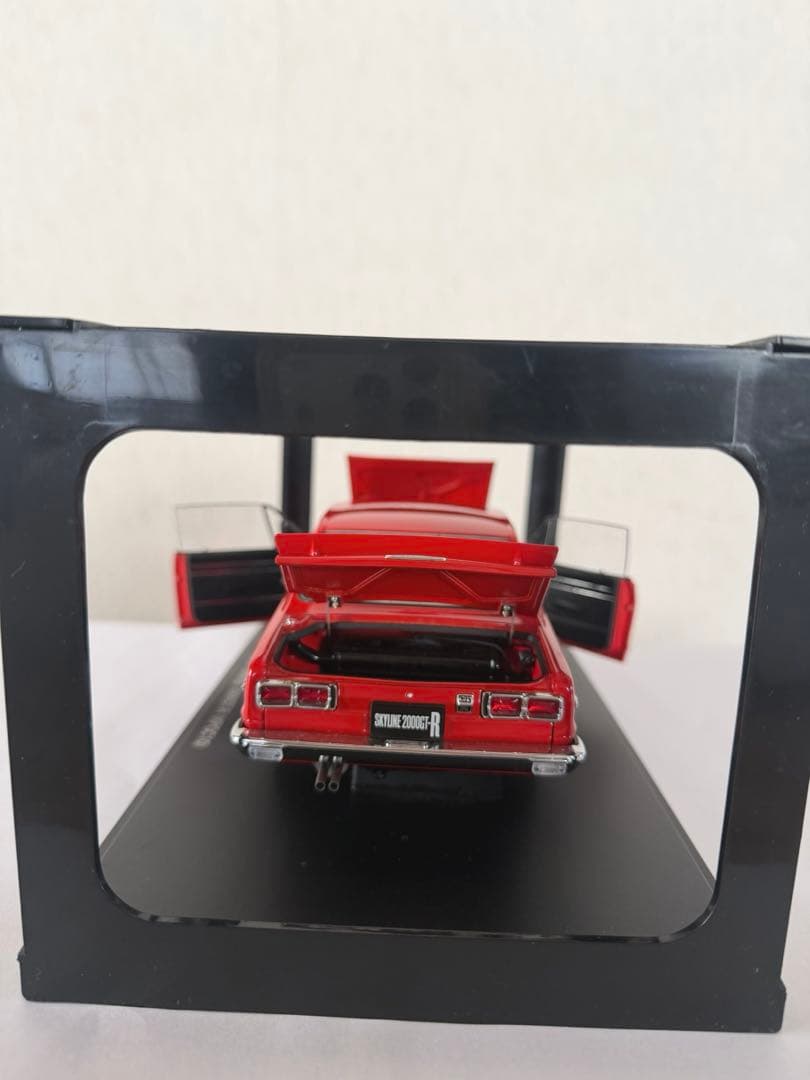 ミニカー 18/1 Nissan Skyline 2000GT-R (KPGC10)