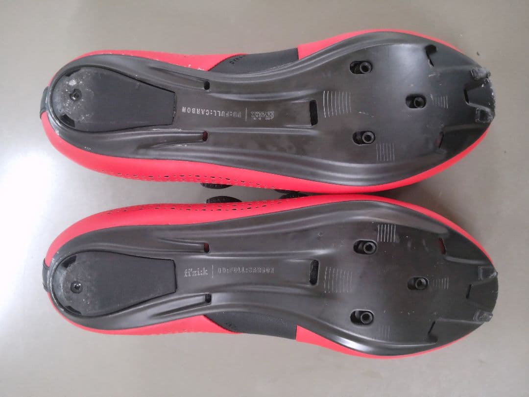 ウェア Fizi:k R1 INFINIT 27.35cm RED