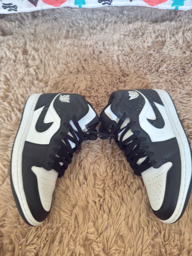 シューズ(女性用) AIR JORDAN 1 MID SE 26cm