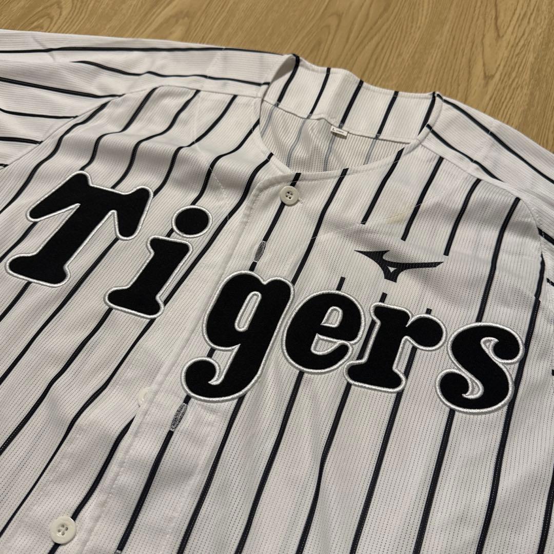 阪神タイガース　ユニフォーム ストライプ柄　Lサイズ　ミズノ　背番号なし
