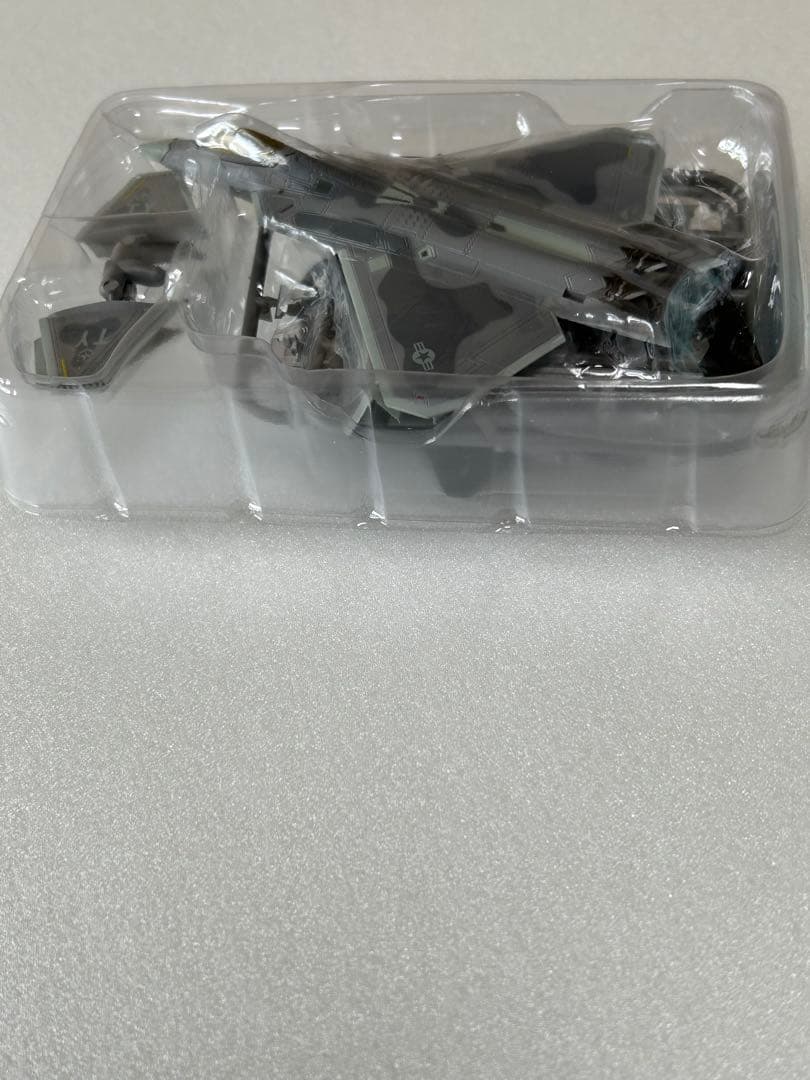 エフトイズ1/144 F-22 ラプター　ハイスペックシリーズ