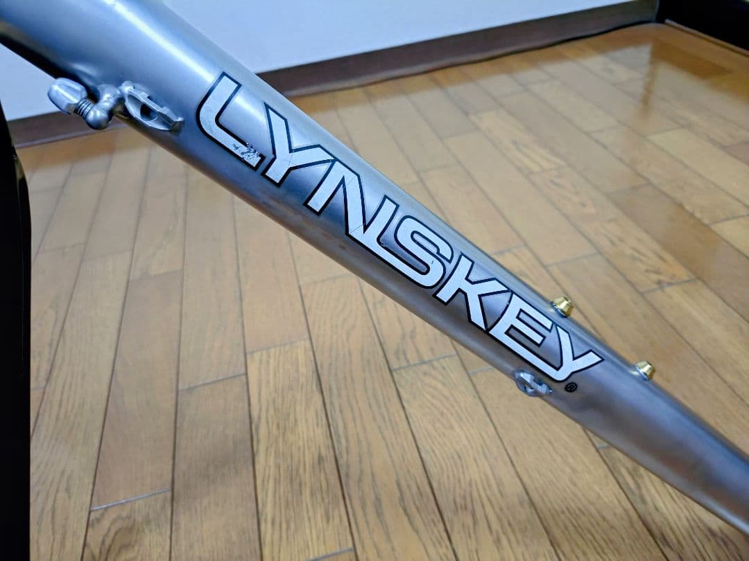 LYNSKEY Sportive Disc チタンロードフレーム ホイールセット