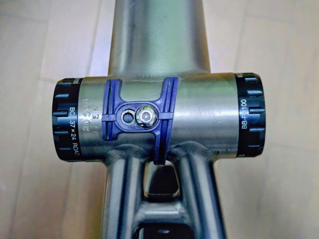 LYNSKEY Sportive Disc チタンロードフレーム ホイールセット