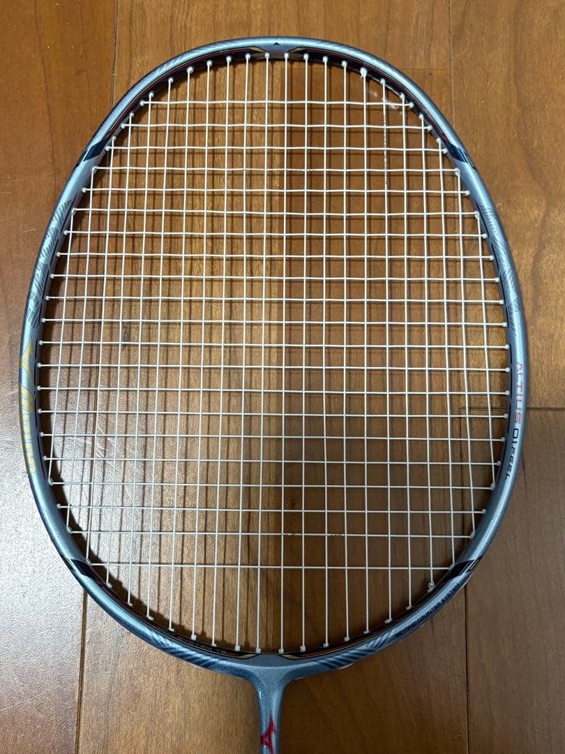 【美品】Mizuno ALTIUS 01 FEEL SPE バドミントンラケット