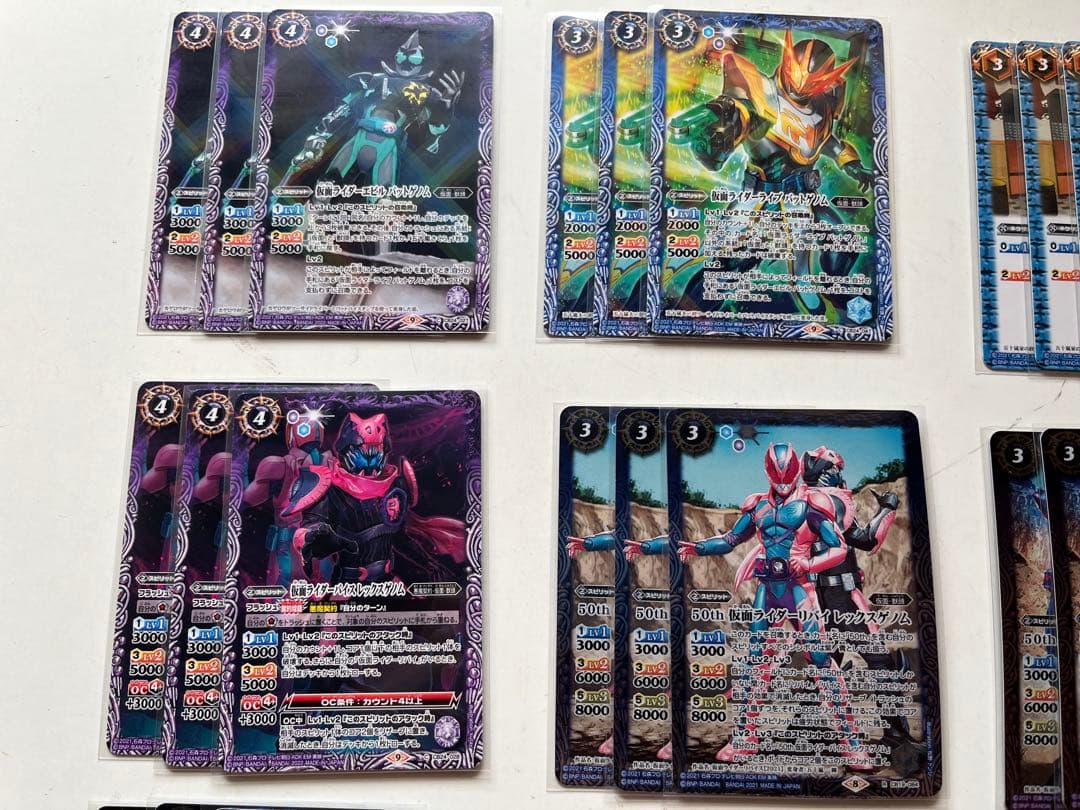 仮面ライダーリバイス　五十嵐さくら　デッキ