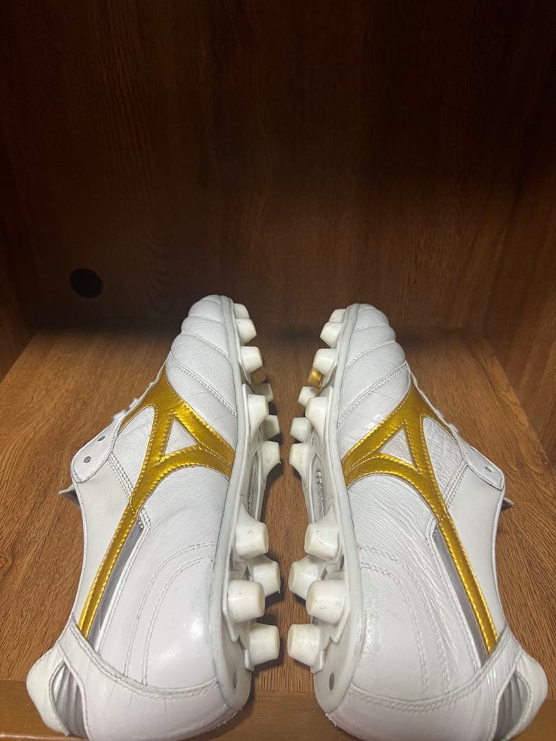 Mizuno Morelia ホワイト/ゴールド