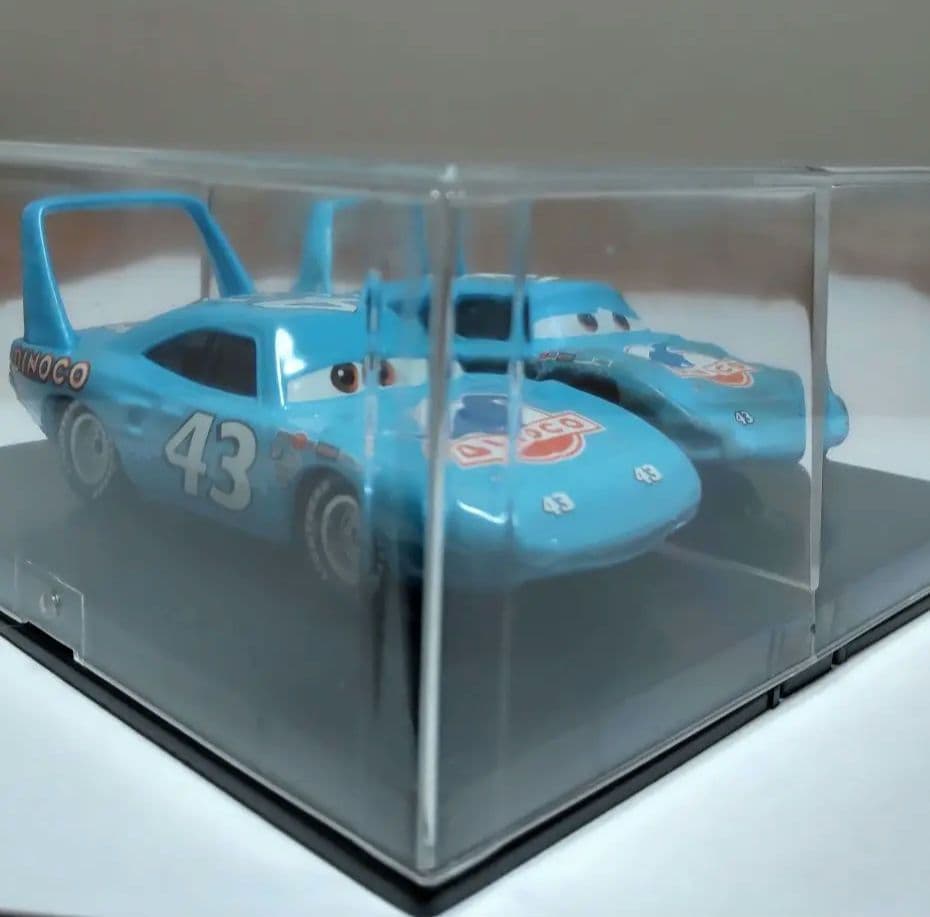 【美品】マテル ディズニー Carsカーズ KING＆DAMAGED KING
