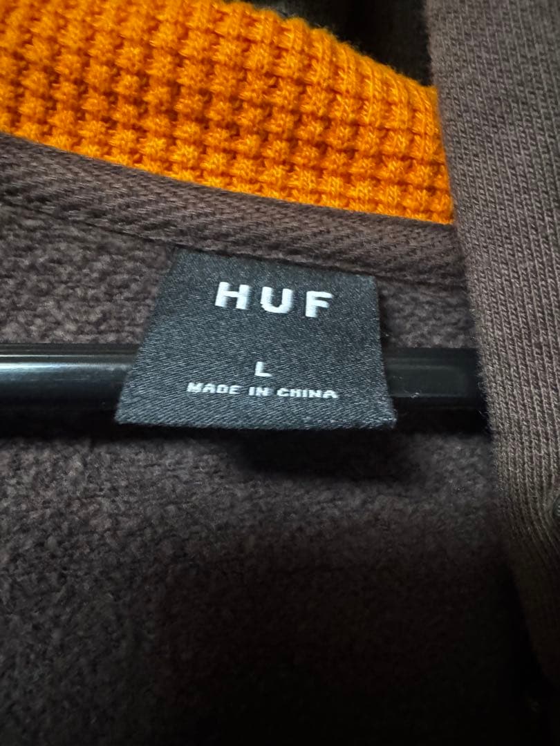 huf ジップパーカー