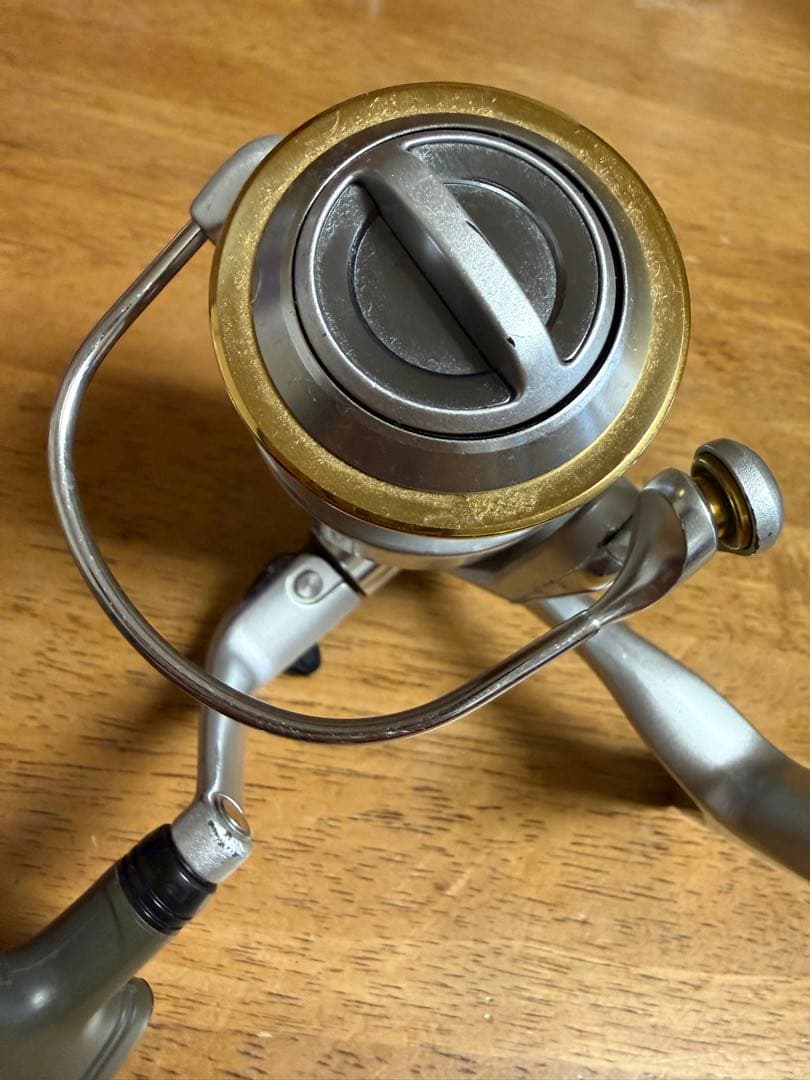 ジャンク　Daiwa Tournament-X 2500SC スピニングリール