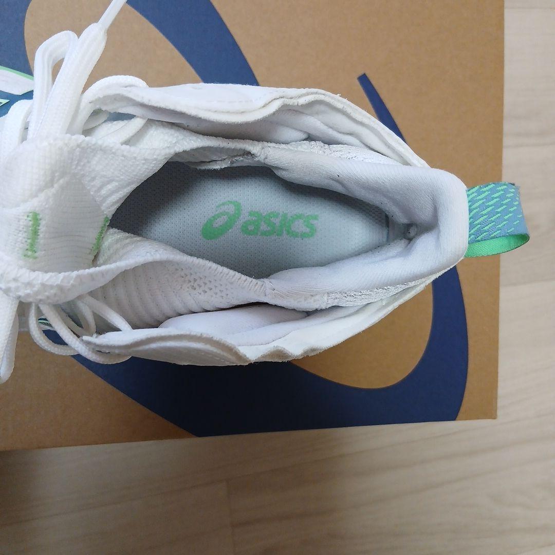 最新モデル asics メタライズ2　バレーボールシューズ 　27cm