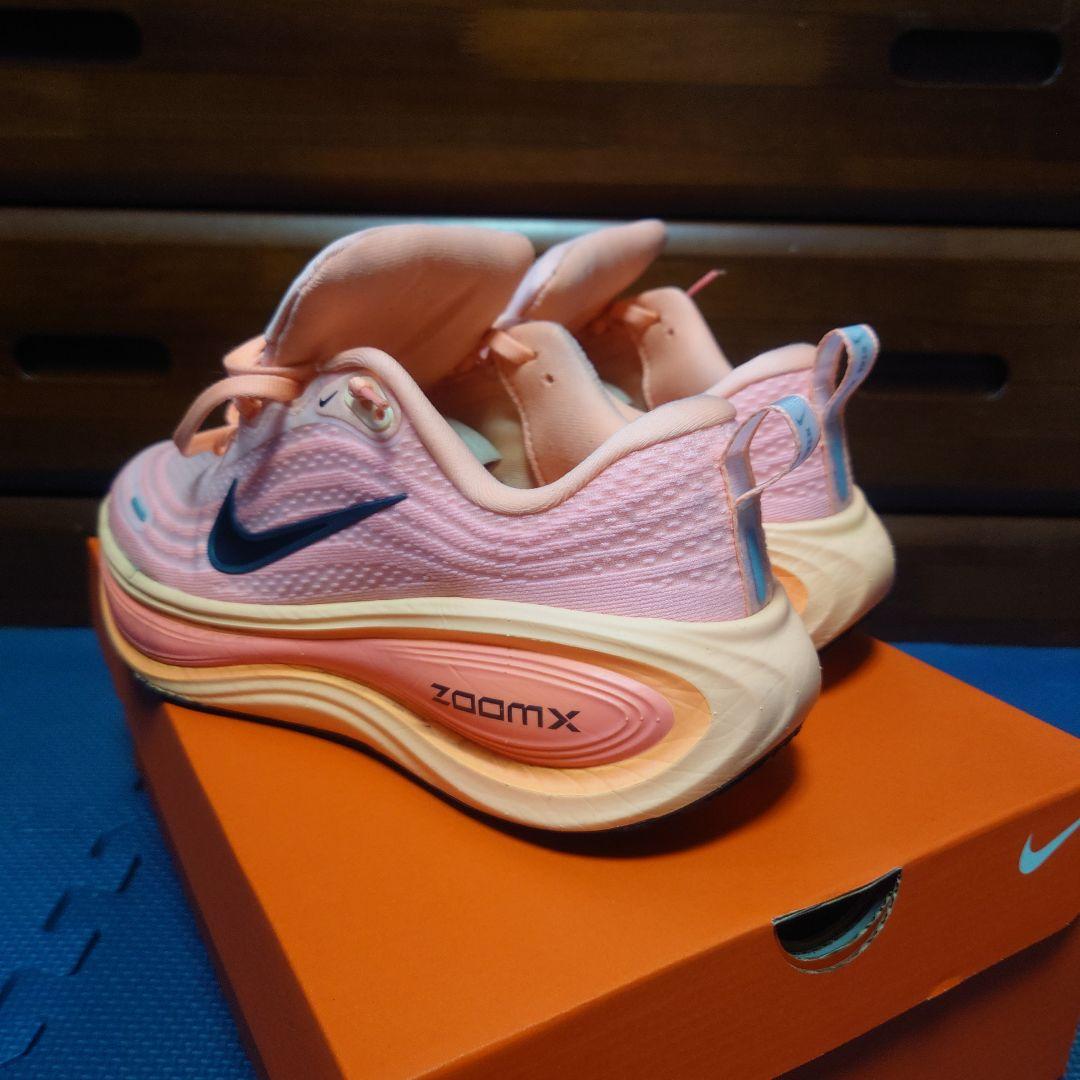 NIKE　ボメロプラス