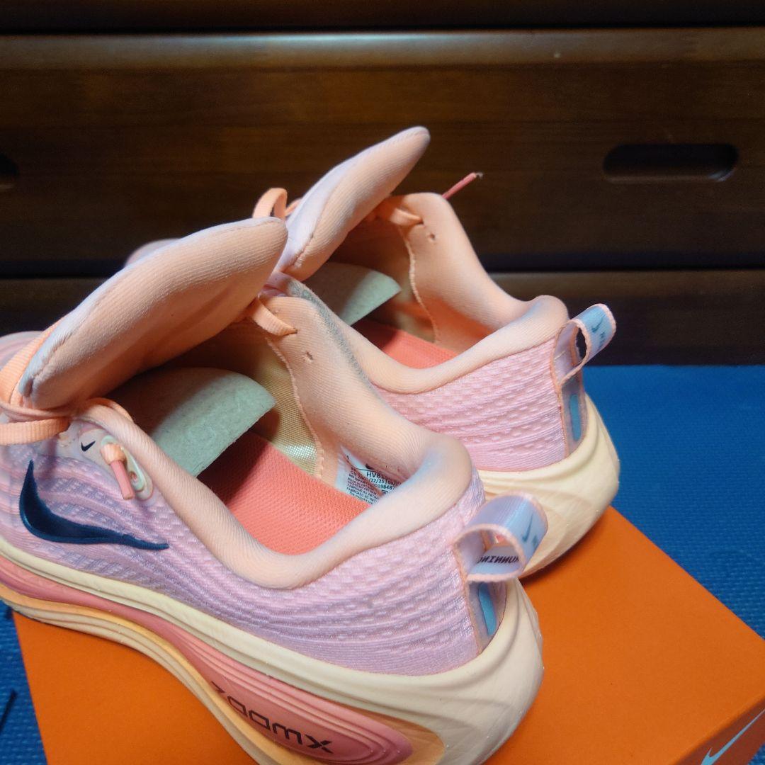 NIKE　ボメロプラス