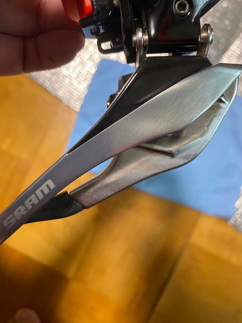 SRAM RED eTapaxs D1 フロントディレイラー