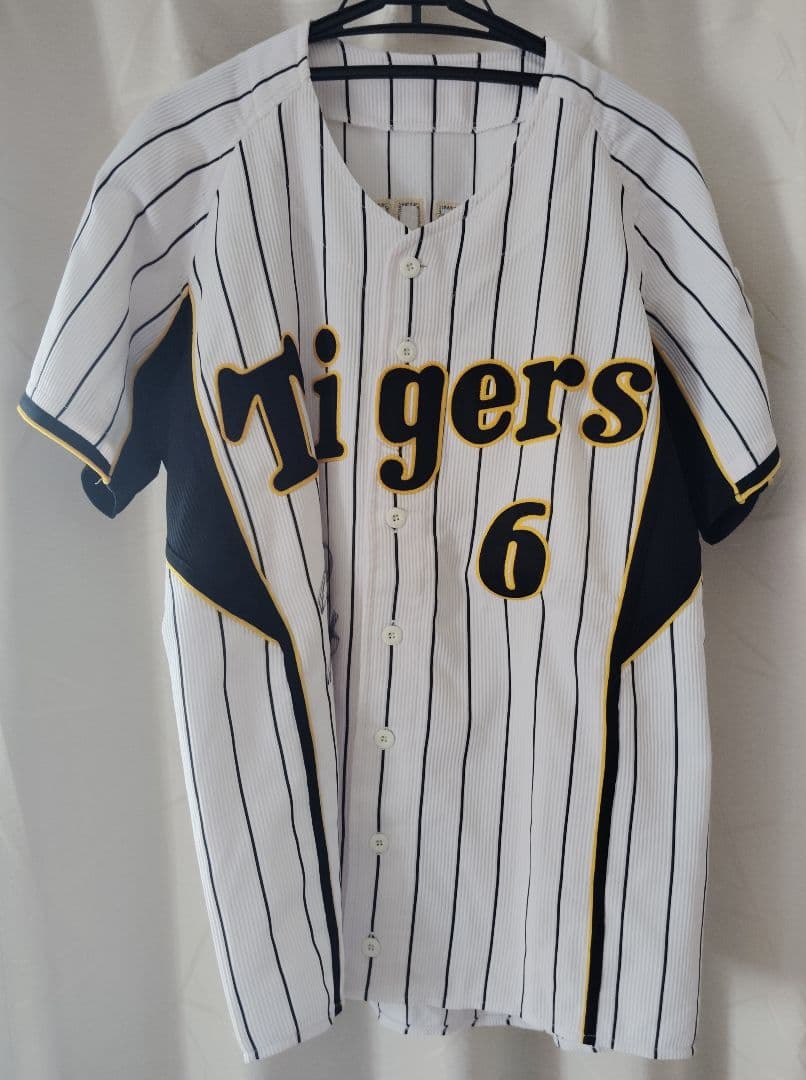 阪神Tigers★ 金本知憲ユニフォーム ★直筆サイン入り★2月末までの値下げ