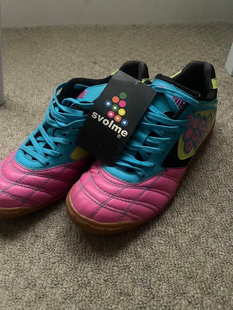 svolme SOLIDANTE フットサルシューズ 新品