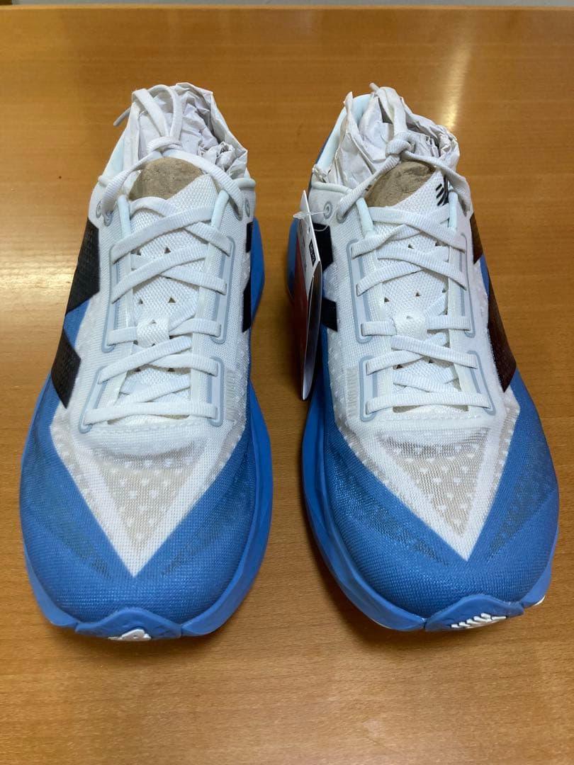 【新品】Fuelcell Rebel v4 （29.0cm）
