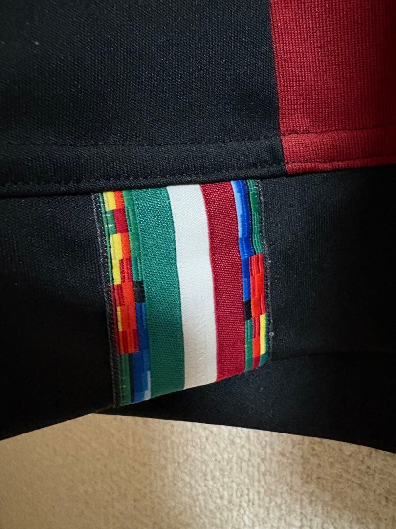 AC Milan 赤黒ストライプシャツ