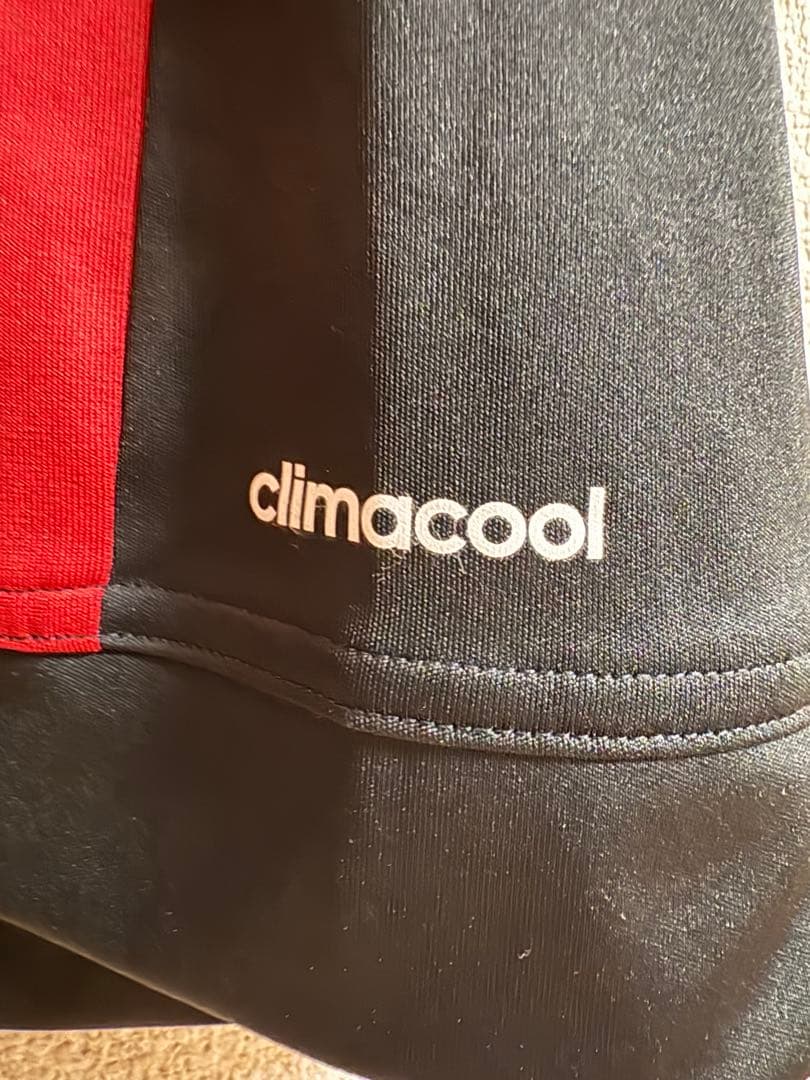 AC Milan 赤黒ストライプシャツ