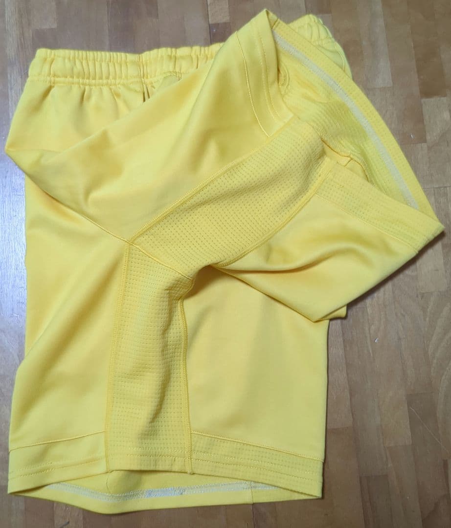 YONEX イエロー バドミントンパンツ Lサイズ