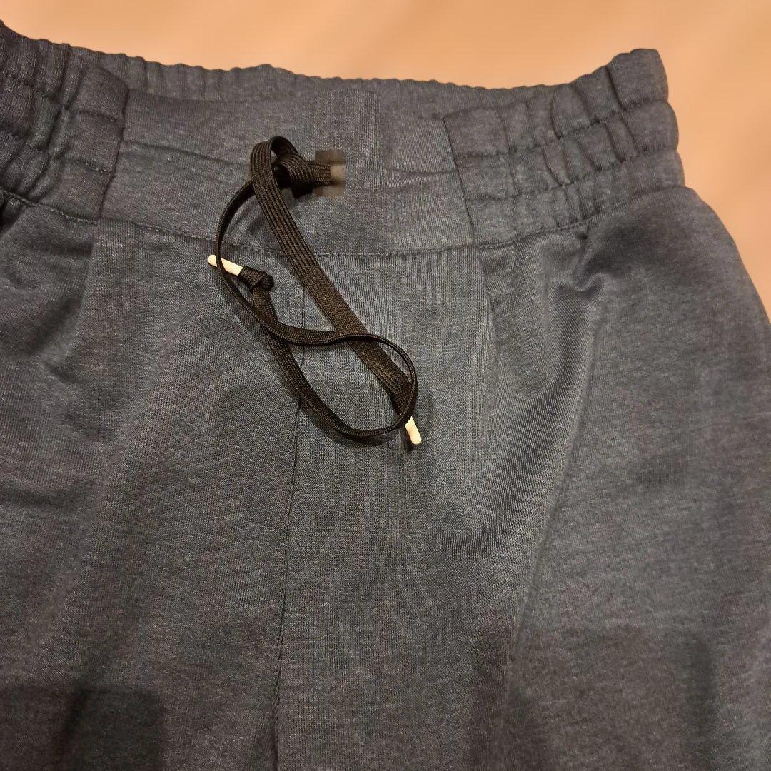 On running ¥29160 XS ネイビー フーディー 　セットアップ