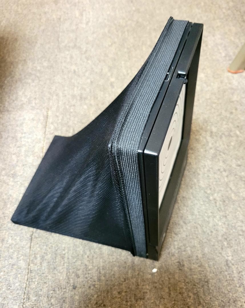 モデルガンおよび付属品