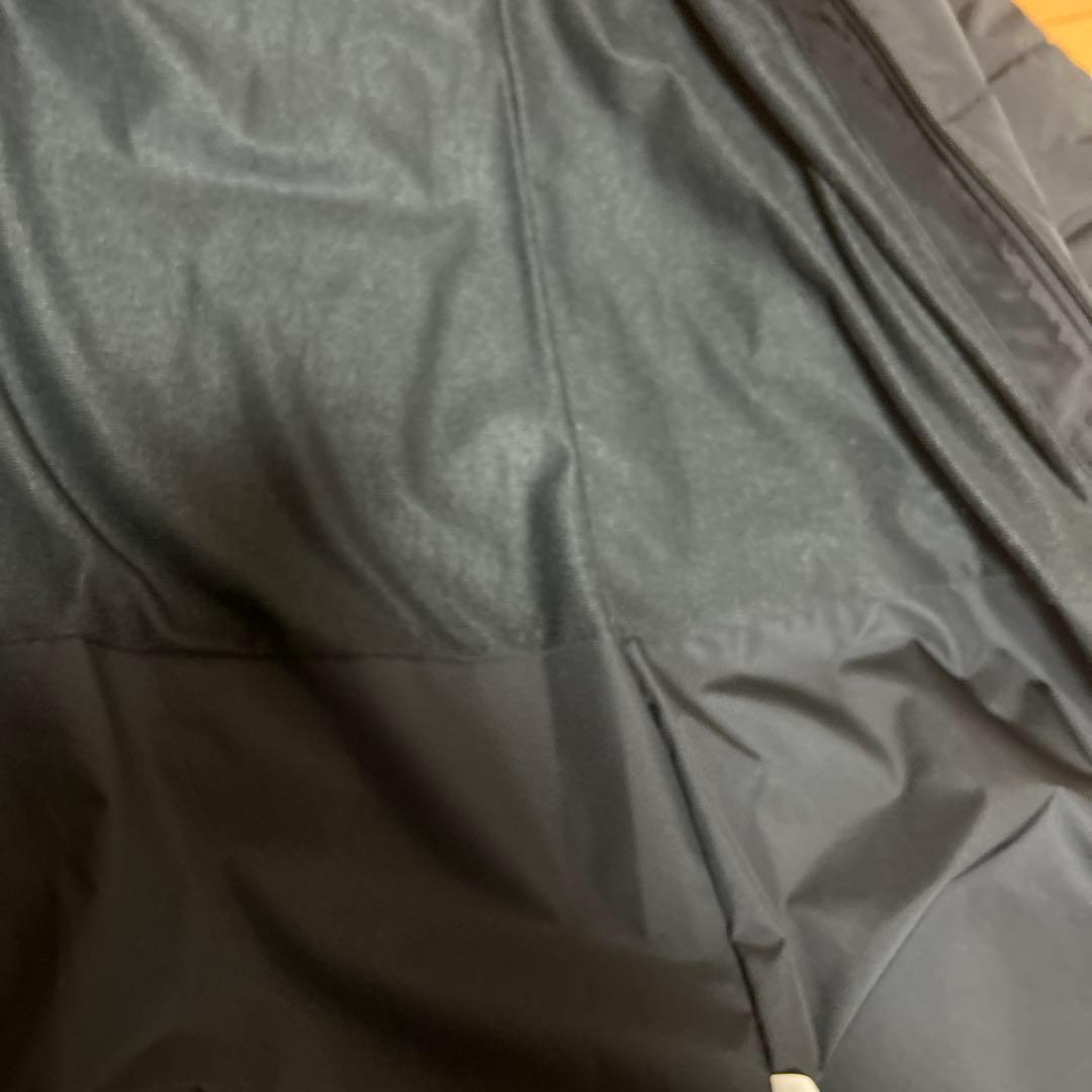 Under Armour 黒 ベンチコート　新品未使用品