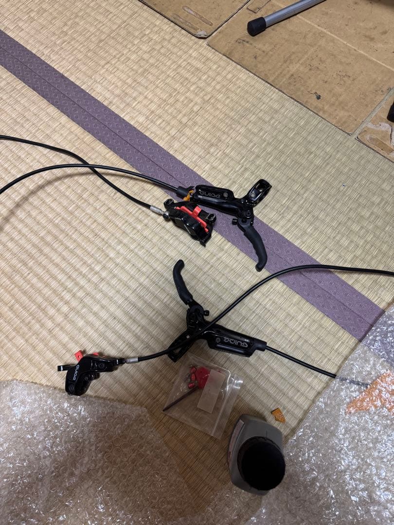 スラム　SRAM GUIDE RS 4ピストンブレーキ