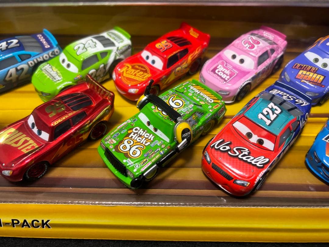 DESERT RACE 11-PACK カーズ　マテル