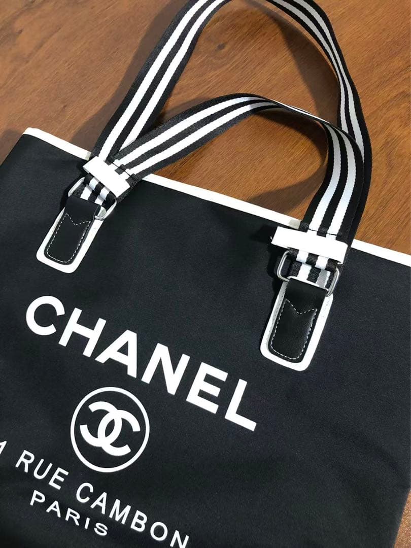 CHANEL ノベルティ ココマーク トートバッグ！